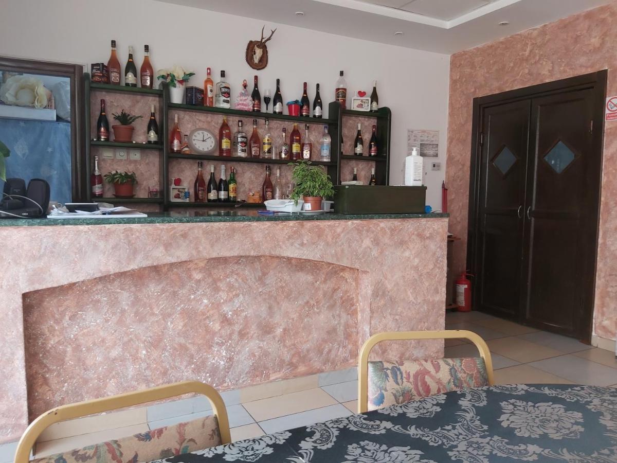 Hotel River Târgu Jiu Dış mekan fotoğraf