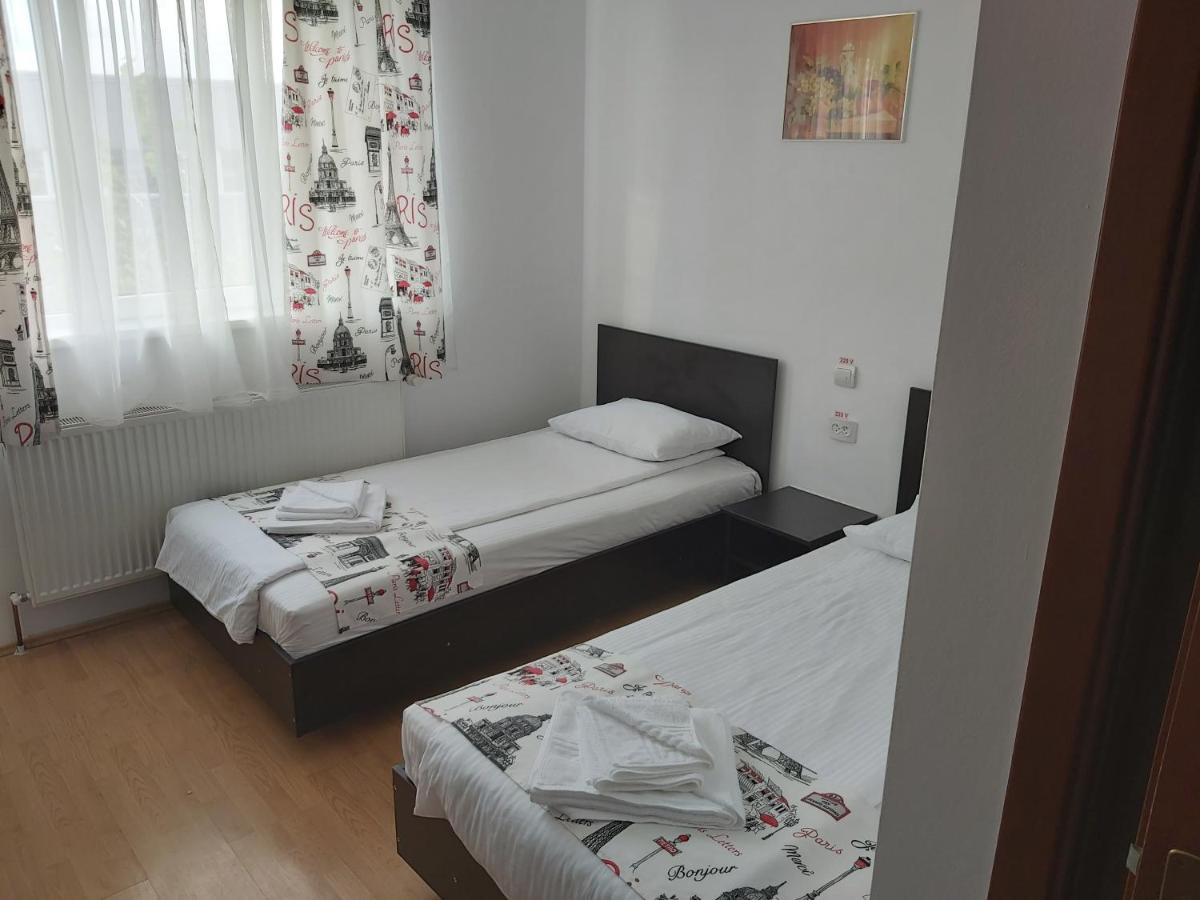 Hotel River Târgu Jiu Dış mekan fotoğraf