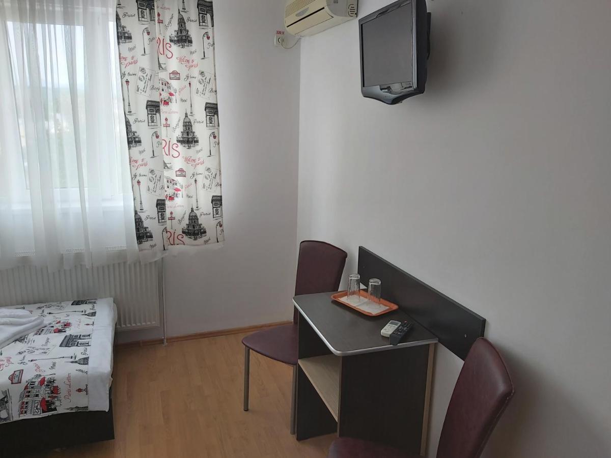 Hotel River Târgu Jiu Dış mekan fotoğraf