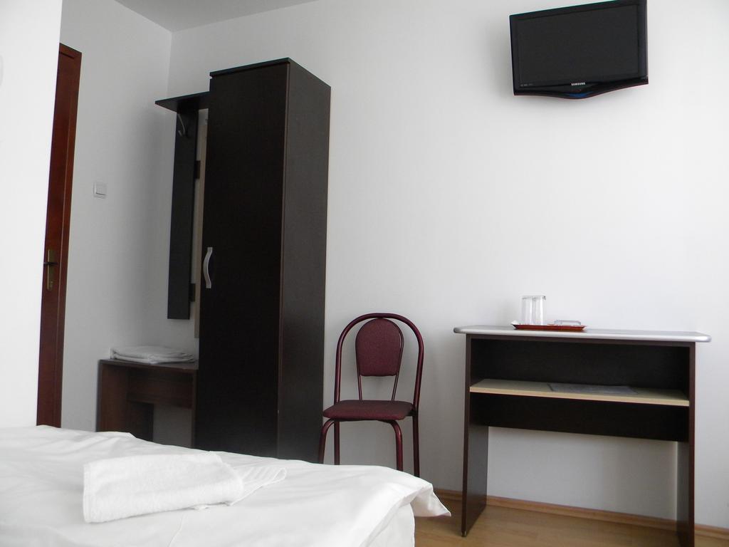 Hotel River Târgu Jiu Dış mekan fotoğraf