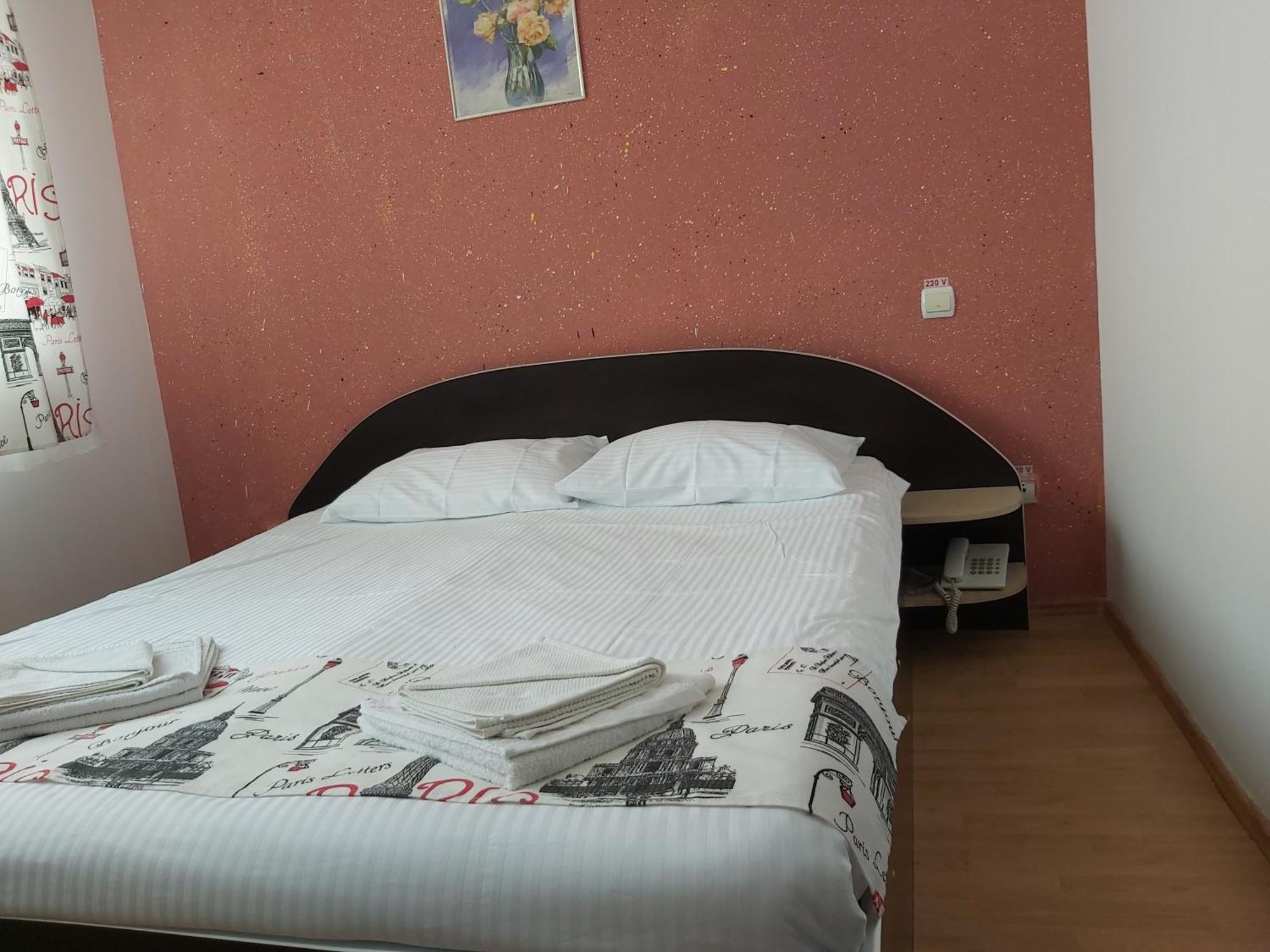 Hotel River Târgu Jiu Oda fotoğraf